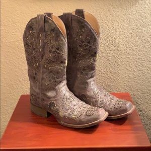 Corral boots - square toe